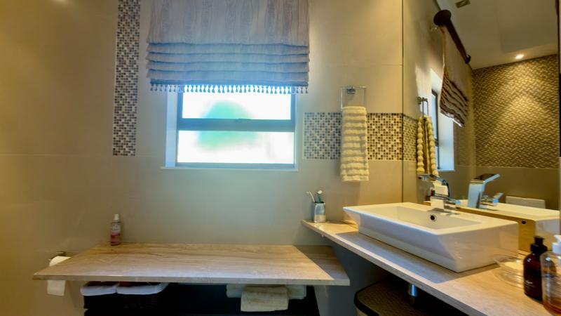 5 Bedroom Property for Sale in Pentagon Park Free State